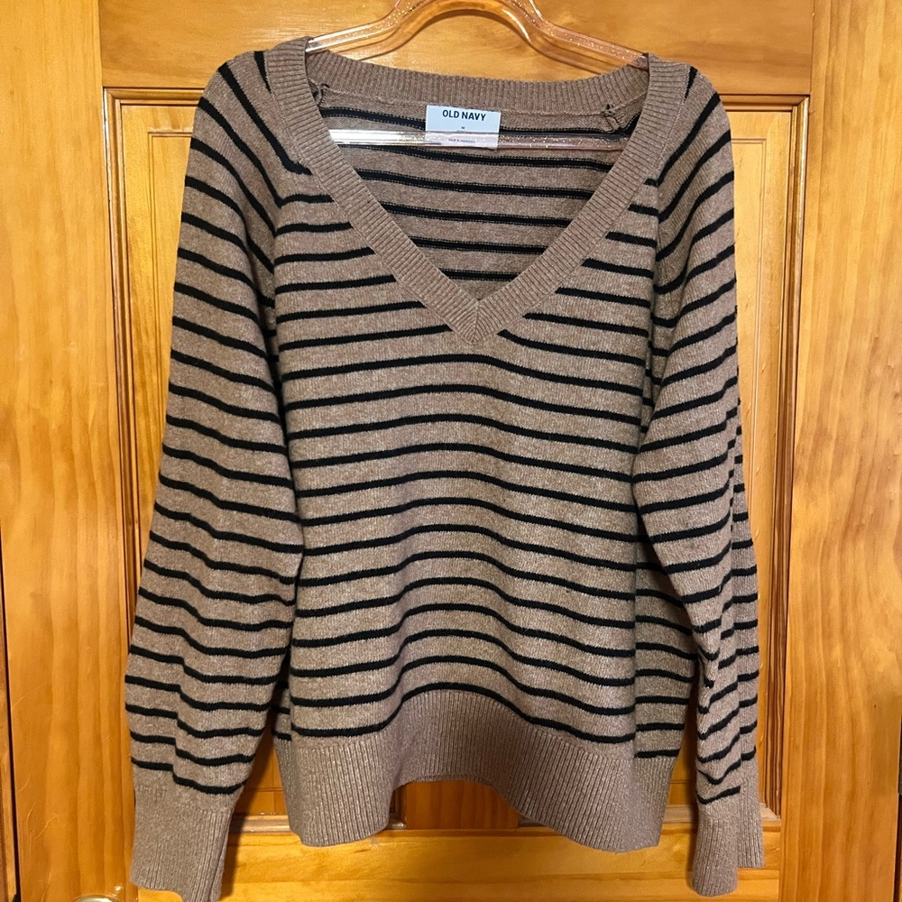 Old Navy Women's V-Neck Sweater in Brown and Black Stripes